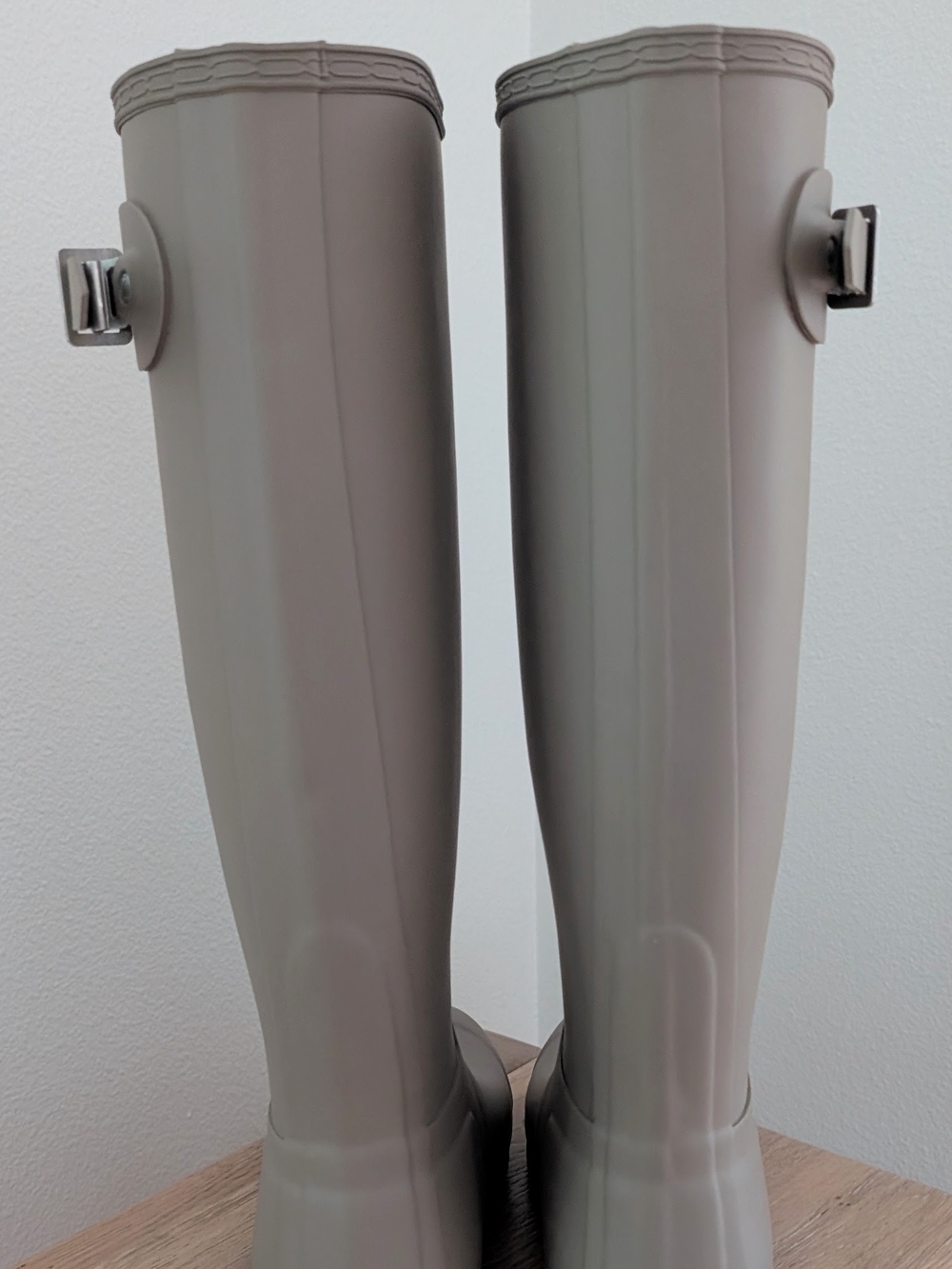 NWT Hunter Original Matte Knee-High Waterproof Rain Boots in Natural Taupe - 9 - Picture 7 of 16